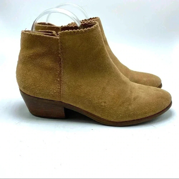 Jack Rogers Tan suede heeled booties classic side zip - Picture 4 of 11